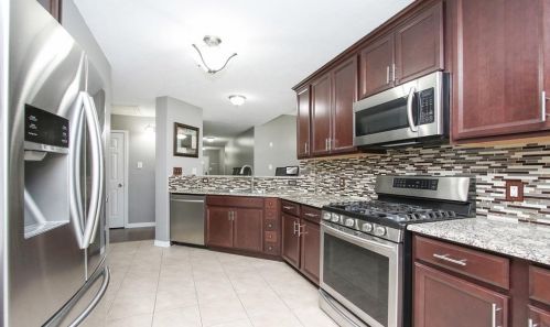 3621 Choctaw Dr, Morgans Point, TX 77571-3963