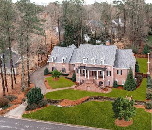 4210 Lansdowne Dr, Atlanta, GA 30339-4613