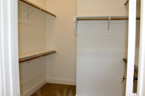 1910 Bickers St, Dallas, TX 75212-1702