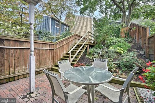 38 Vine St, Lancaster PA  17602-3549 exterior