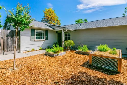 904 Youngsdale Ct, Vacaville, CA 95687-7530