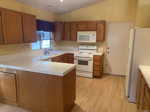 20169 Mayhall Dr, Wildomar, CA 92595-8272