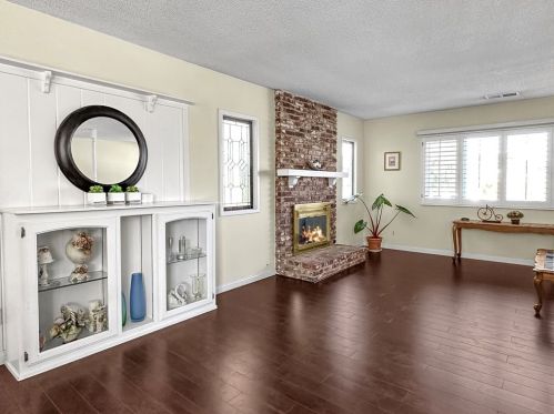 4411 Dunsmore Ave, Glendale CA  91214-2529 exterior