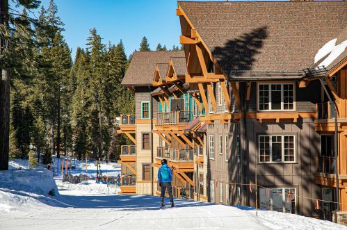 7001 Northstar Dr, Truckee CA  96161-4252 exterior