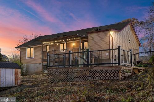 11009 Abbey Ln, Fredericksburg, VA 22407-5035