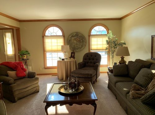 1354 Fagan Rd, Batavia, IL 60510-4563