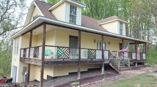 10268 John Marshall Hwy, Delaplane, VA 20144-1812
