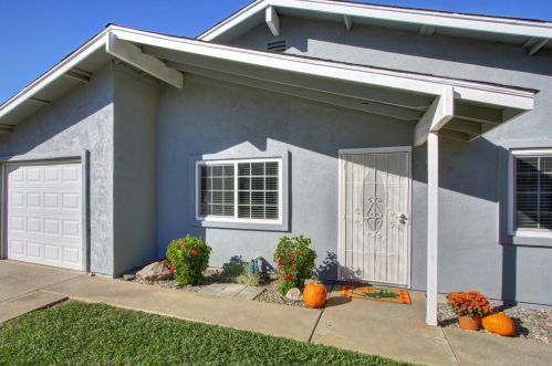 8751 Torrey Way, Elk Grove, CA 95624-1521