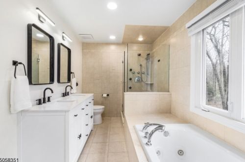 10 Spring Hill Ct, Dover NJ  07869-4305 exterior
