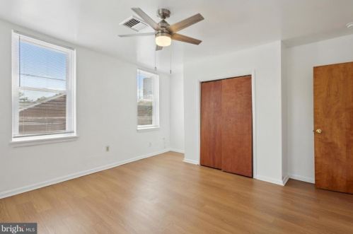 900 5 St, Philadelphia PA 19123-1455 exterior