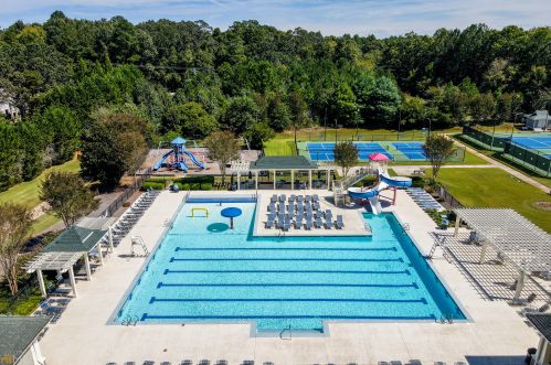 2414 Cotton Gin Row, Jefferson GA  30549-8811 exterior