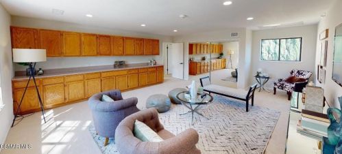 2007 Rhoda St, Simi Valley CA 93065-3539 exterior