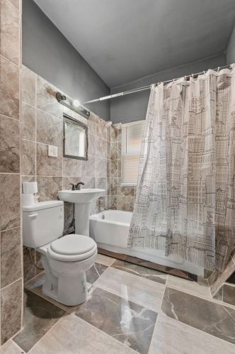 1371 Fillmore St, Gary IN 46407-1952 exterior