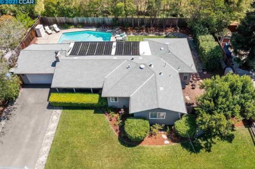 1948 Keswick Ln, Concord, CA 94518-3316