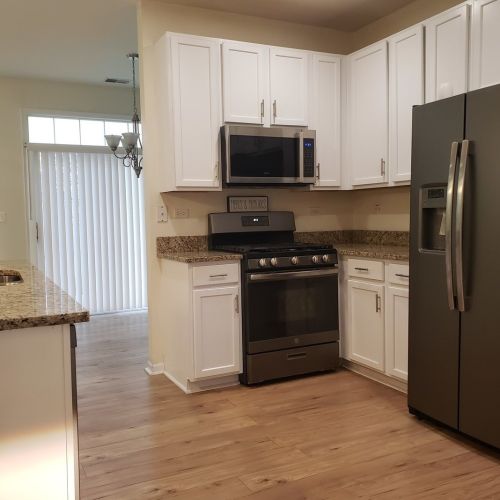 477 Brookside Dr, Oswego, IL 60543-3003
