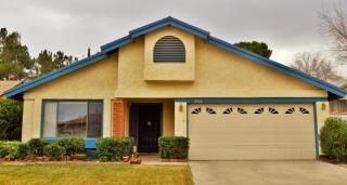 2566 Bottle Tree Dr, Palmdale, CA 93550-4418