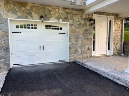 63 Halina Ln, Kinnelon, NJ 07405-1556