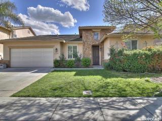 2204 Excelsior Way, Modesto, CA 95356-9350