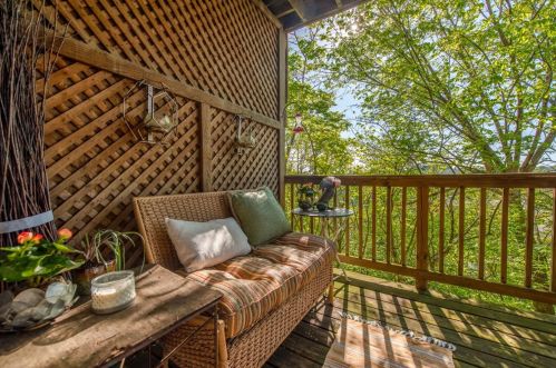 929 Auburnview Dr, Cincinnati OH  45206-2582 exterior