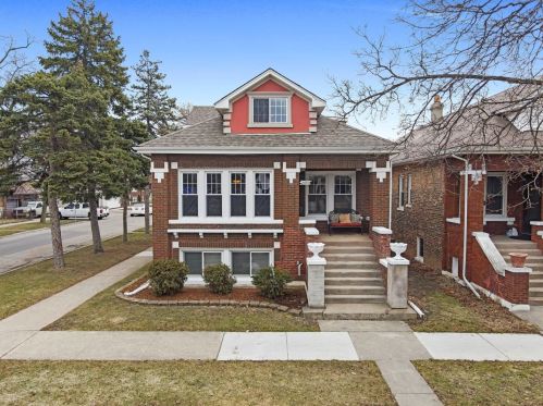 2401 Gunderson Ave, Forest View, IL 60402-2643