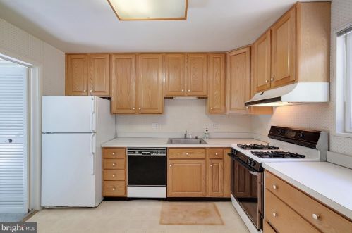 12712 Littleton St, Silver Spring MD 20906-4241 exterior