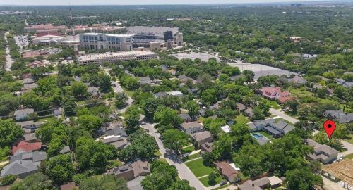 2537 Highview Ter, Fort Worth, TX 76109-1037
