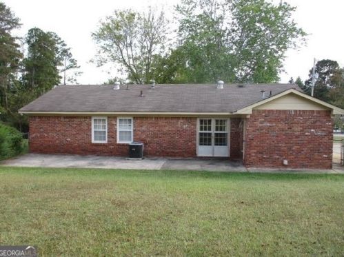 217 Cosby Dr, Lagrange, GA 30241-1835