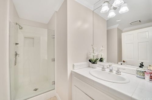 3561 Windspun Dr, Huntington Beach CA  92649-2027 exterior