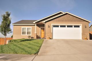 2155 Dawn Dr, Hermiston, OR 97838-1093