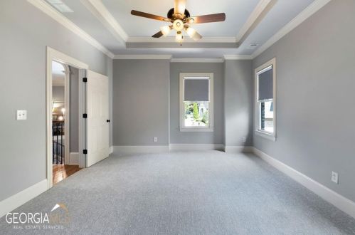 555 Glenmanor Ct, Atlanta GA  30328-4270 exterior