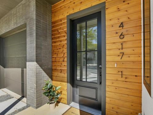 4617 Englewood Dr, Austin, TX 78745-2130