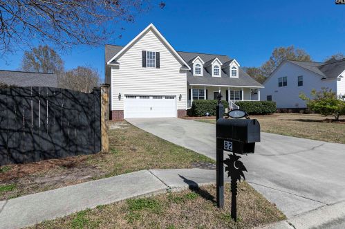 82 Mauser Dr, Lugoff, SC 29078-8632
