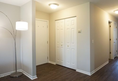 453 Fawn Ln, Palatine, IL 60074-2360