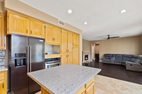 4222 Pondhill Ct, Riverside CA  92505-3464 exterior