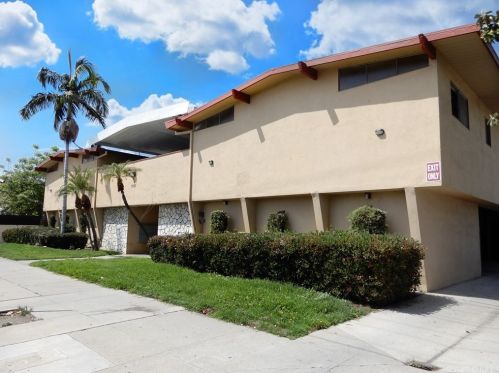 7745 Florence Ave, Downey, CA 90240-3782