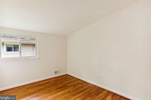 11510 Lockhart Pl, Silver Spring MD 20902-3166 exterior