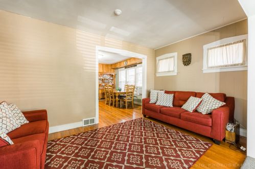 3108 Vernon Ave, Brookfield, IL 60513-1441