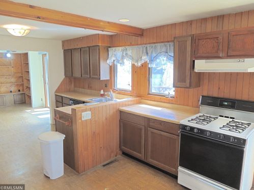 823 9th Ave, Brainerd MN  56401-2535 exterior