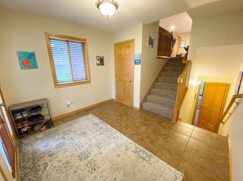 30198 Fox Run Rd, Stacy, MN 55079-8007