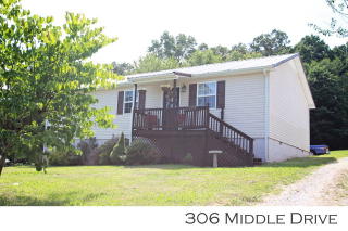 306 Middle Dr, Ravenscroft, TN 38583-4730
