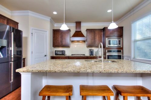 1561 Renaissance Dr, Conyers GA  30012-3896 exterior