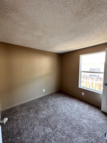 610 Canal St, Merced CA  95341-6630 exterior
