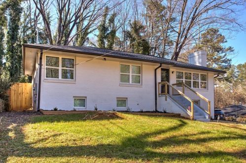 1821 Brewer Blvd, Atlanta, GA 30310-4907