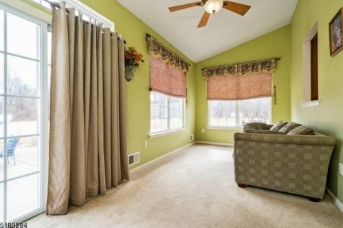 37 Dorset Dr, Hackettstown NJ  07840-5010 exterior