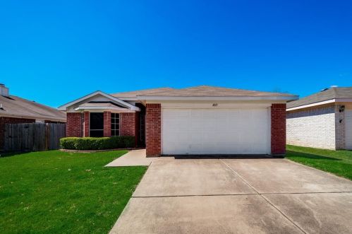 8013 Summer Sun Dr, Fort Worth, TX 76137-6033