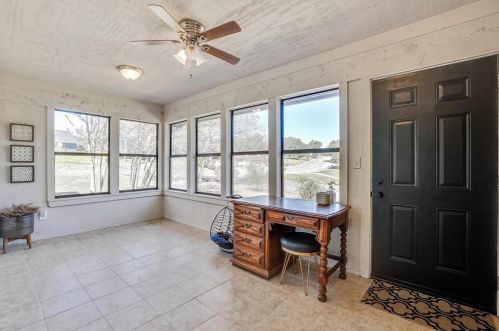 8708 Lake Country Dr, Fort Worth TX  76179-2802 exterior