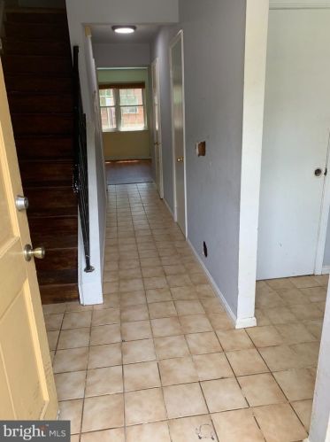 7763 Trevino Ln, Falls Church, VA 22043-3501