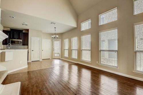 4272 Comanche Dr, Carrollton TX 75010-3300 exterior