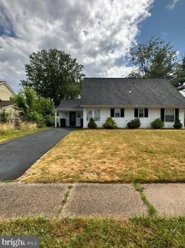 62 Ballad Ln, Willingboro, NJ 08046-1606