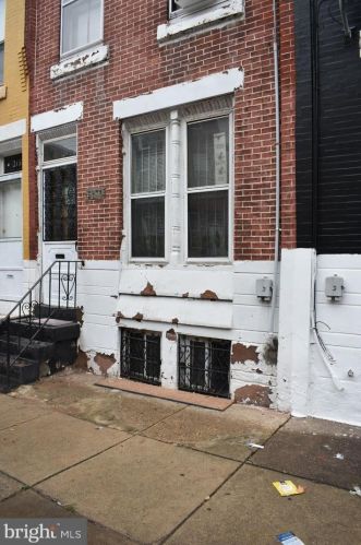 2131 28th St, Philadelphia, PA 19145-2522